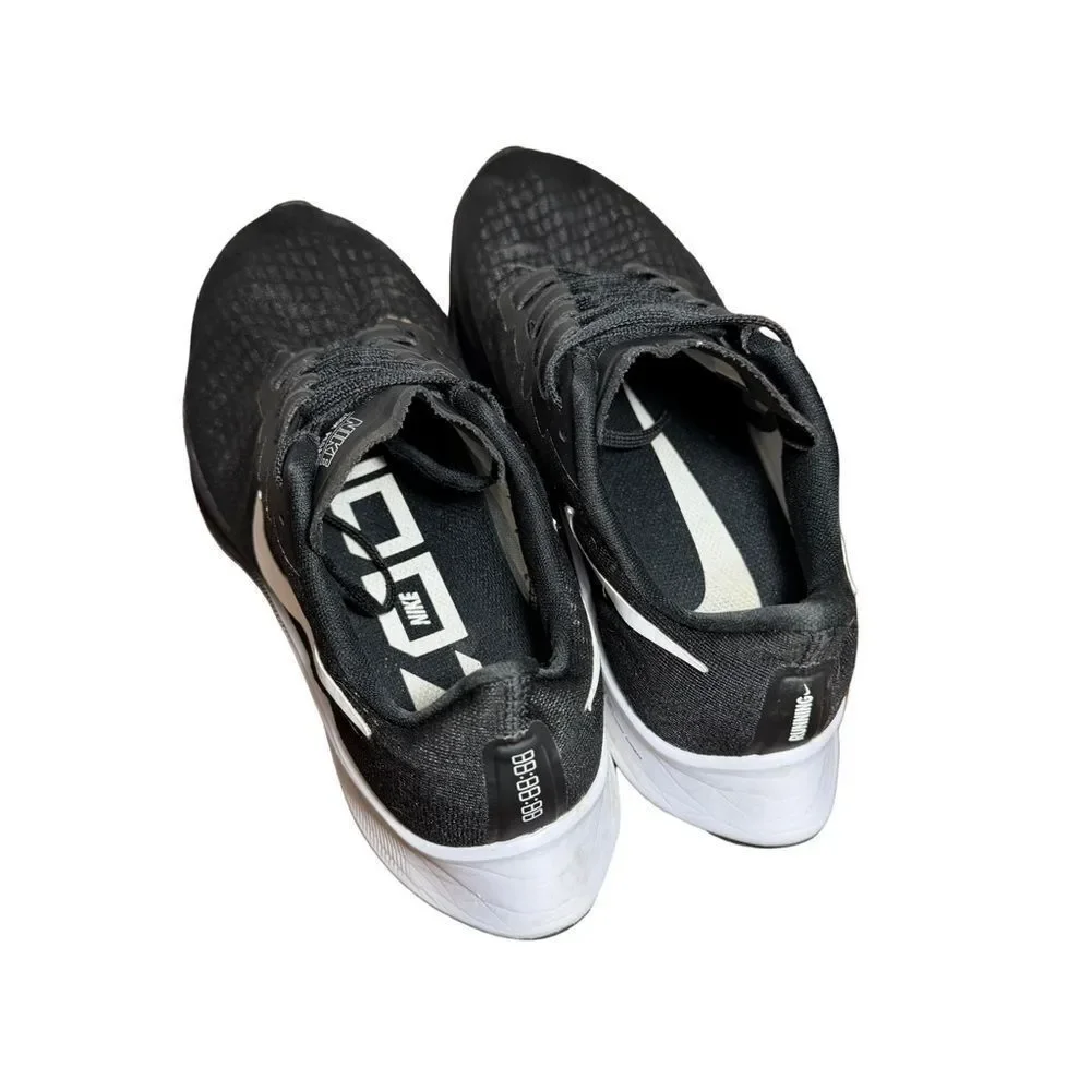 Nike Women’s Zoom Pegasus Black and White Athletic Shoes size 8.5